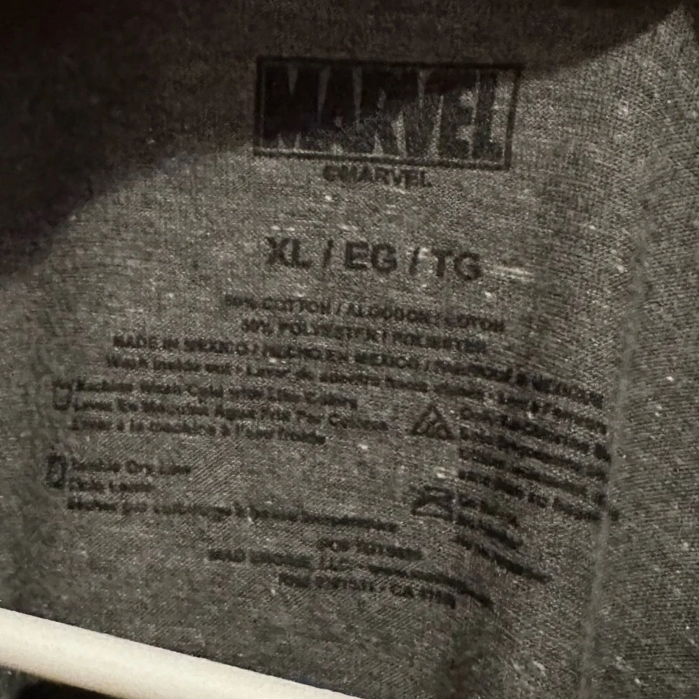NWOT Gray Marvel Superheroes Short Sleeve T Shirt XL - Picture 2 of 4